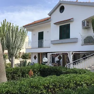 Nocleg ze śniadaniem Tania, Lido di Noto